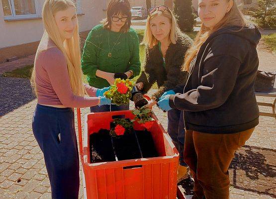 Wizyta wolontariatu Zespołu Szkół Gospodarki Żywnościowej i Agrobiznesu grafika