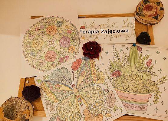 Prace mieszkańców wykonane w ramach terapii zajęciowej grafika