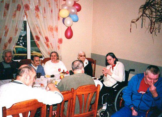 Karnawał rozpoczeliśmy zabawą w DPS nr 1 grafika