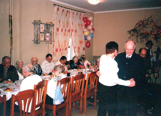 Karnawał rozpoczeliśmy zabawą w DPS nr 1 grafika